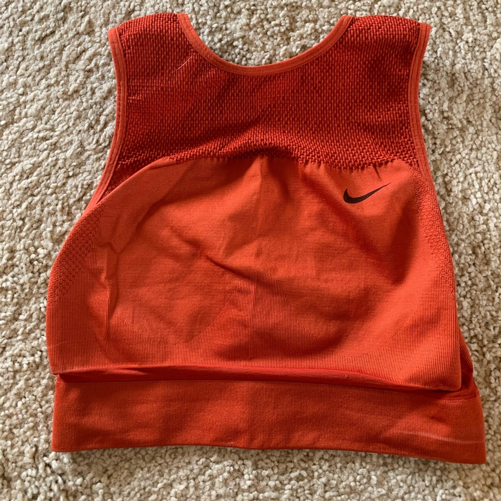 Nike sports bra crop top
